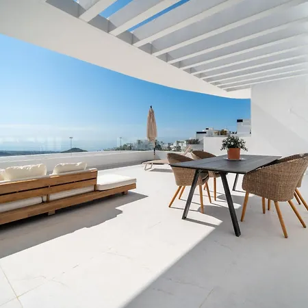 Penthouse Sur Les Hauteurs Marbella Apartamento